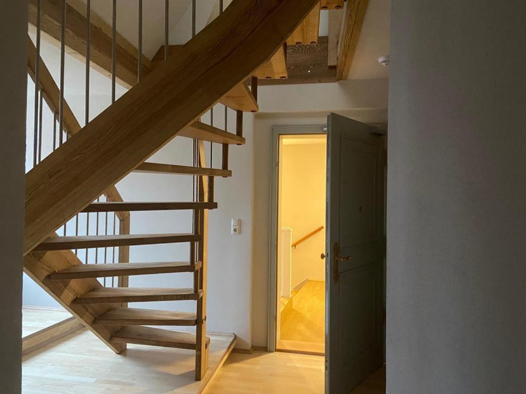 Stadtpalais Bellevue-Suite 3- Zimmer- Maisonettewohnung Mit Dachterrasse Maximal 4 Personen เบาท์เซน ภายนอก รูปภาพ