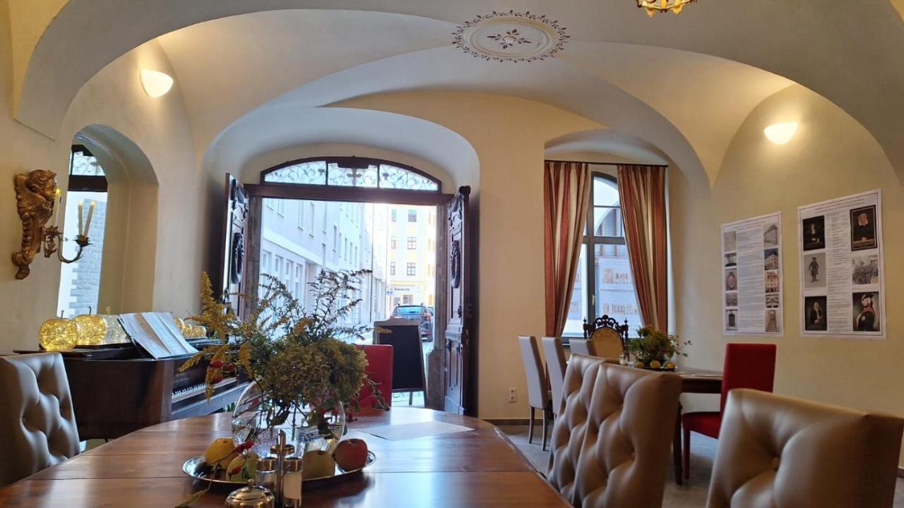 Stadtpalais Bellevue-Suite 3- Zimmer- Maisonettewohnung Mit Dachterrasse Maximal 4 Personen เบาท์เซน ภายนอก รูปภาพ