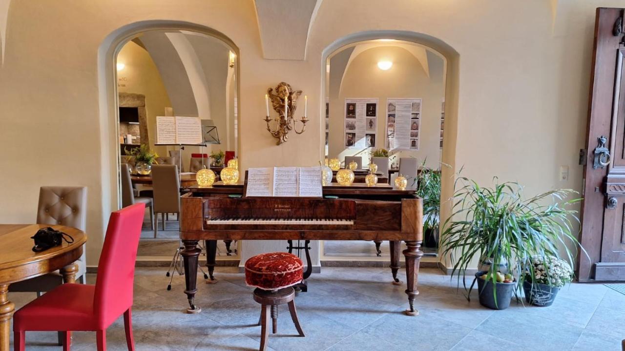 Stadtpalais Bellevue-Suite 3- Zimmer- Maisonettewohnung Mit Dachterrasse Maximal 4 Personen เบาท์เซน ภายนอก รูปภาพ