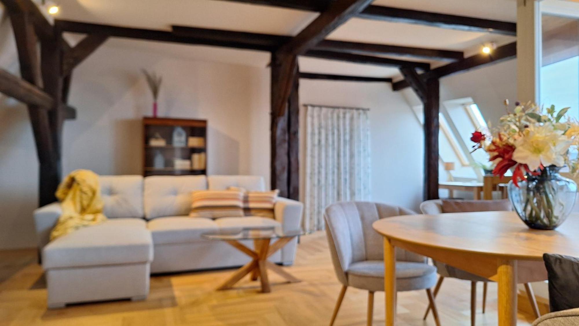 Stadtpalais Bellevue-Suite 3- Zimmer- Maisonettewohnung Mit Dachterrasse Maximal 4 Personen เบาท์เซน ภายนอก รูปภาพ