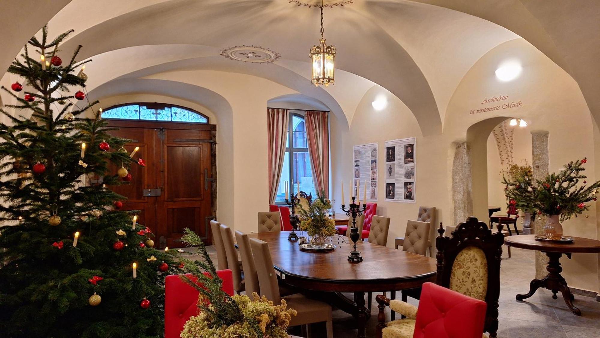 Stadtpalais Bellevue-Suite 3- Zimmer- Maisonettewohnung Mit Dachterrasse Maximal 4 Personen เบาท์เซน ภายนอก รูปภาพ