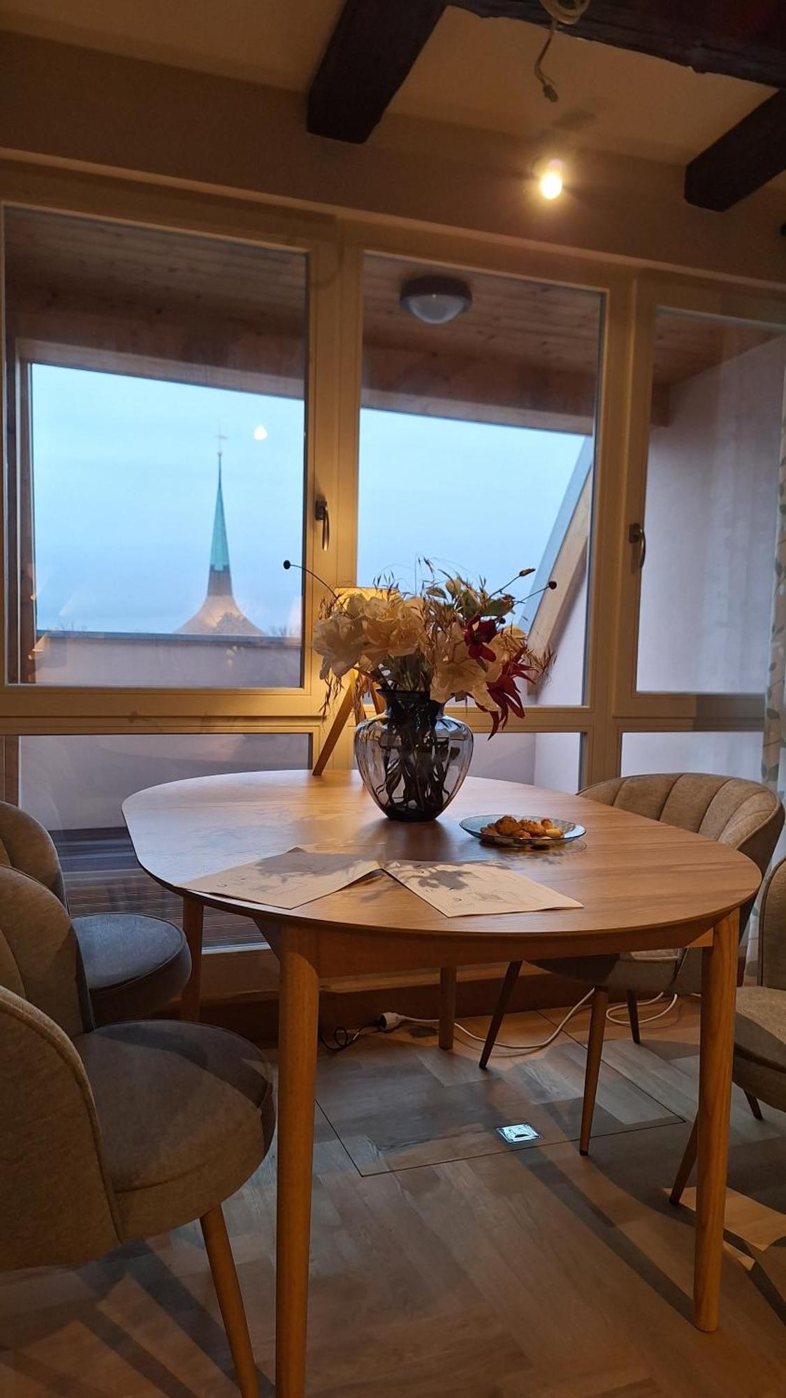Stadtpalais Bellevue-Suite 3- Zimmer- Maisonettewohnung Mit Dachterrasse Maximal 4 Personen เบาท์เซน ภายนอก รูปภาพ